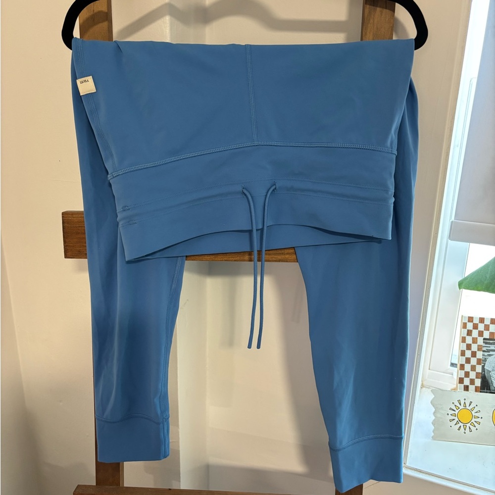 Vuori blue leggings